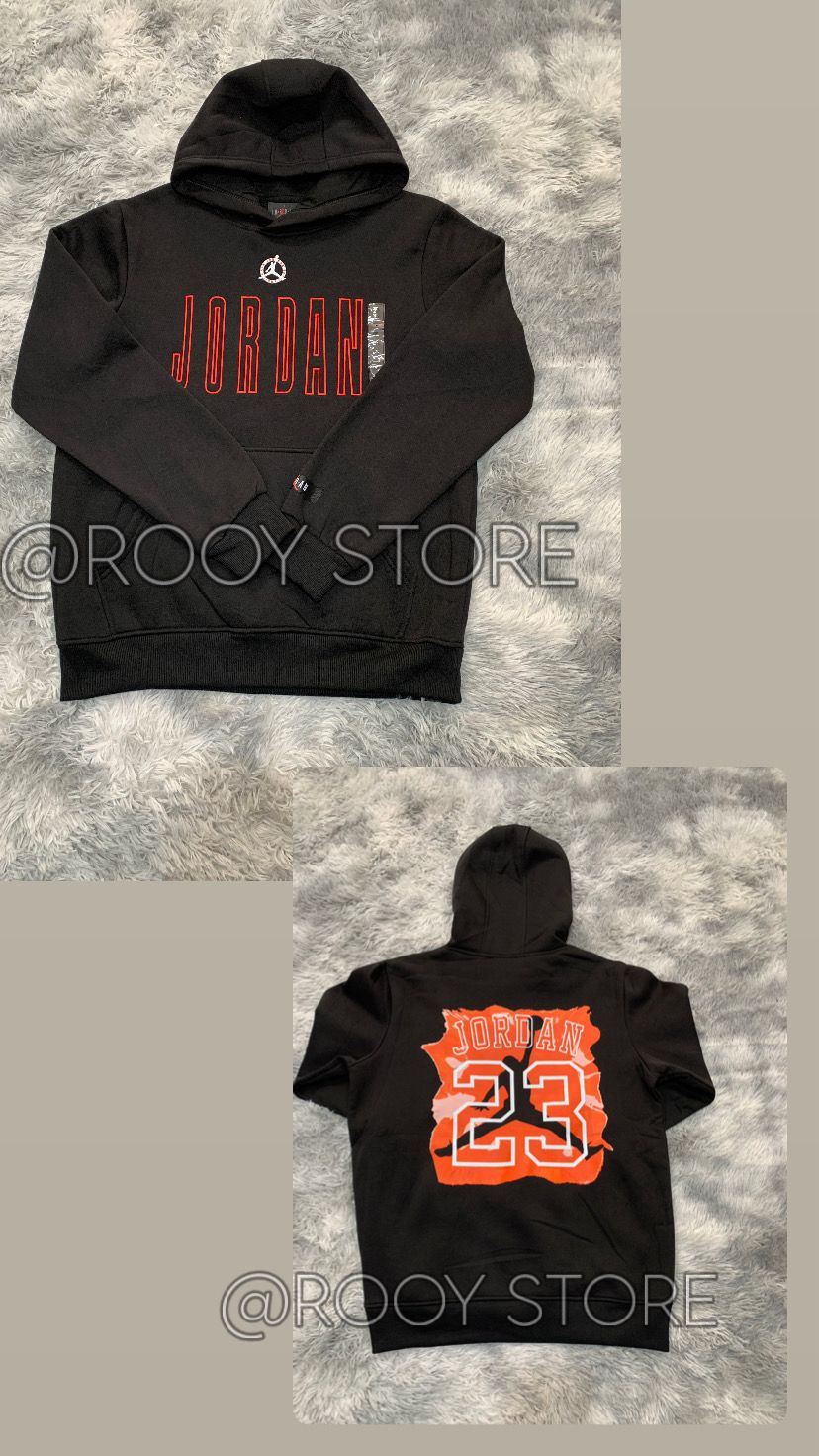 SUDADERA JORDAN NEGRA LETRAS ROJAS
