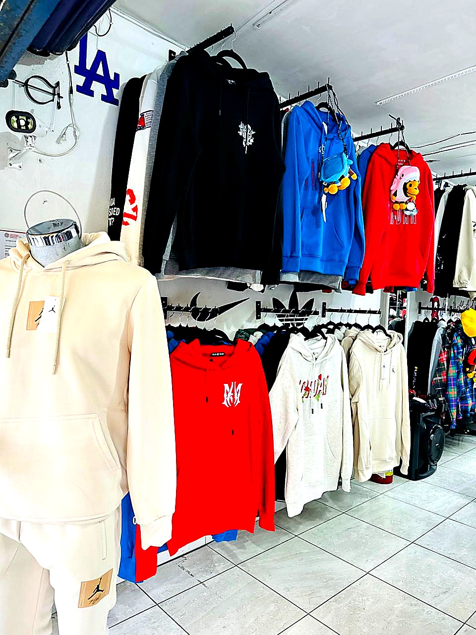 Jackets y conjuntos exclusivos